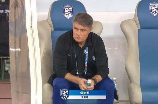 美女失禁狂尿视频